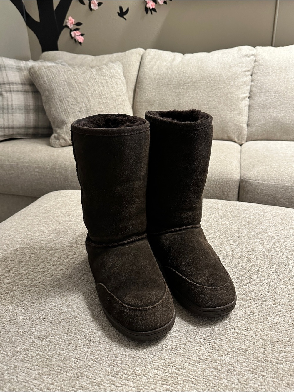 BearPaw women’s dark brown boots. Sz.10